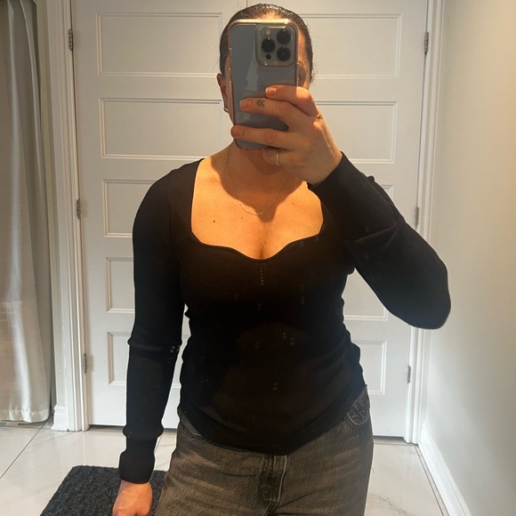 Aritzia Wilfred Tuscany Sweater Sweetheart Neck Long Sleeve | Black | Medium - Picture 4 of 5